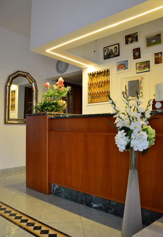 Hotel Luana Rimini Exterior photo