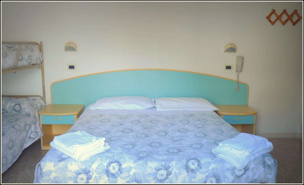 Hotel Luana Rimini Exterior photo
