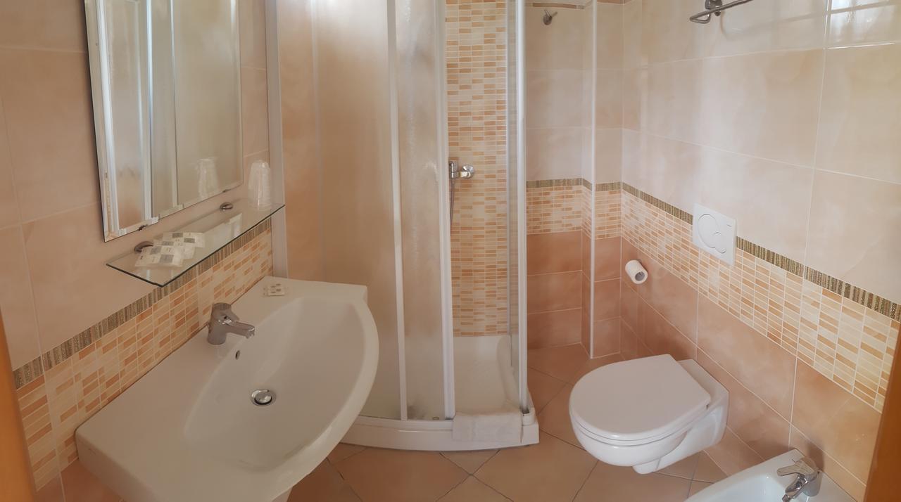 Hotel Luana Rimini Exterior photo